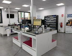 Visita a Akzo Nobel - Centro de formacion de SIKKENS